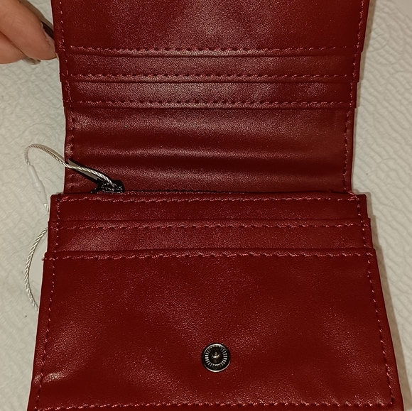 POPPY GREY QUILTED PRESTON MEDIUM BIFOLD WALLET W/ - Picture 9 of 16